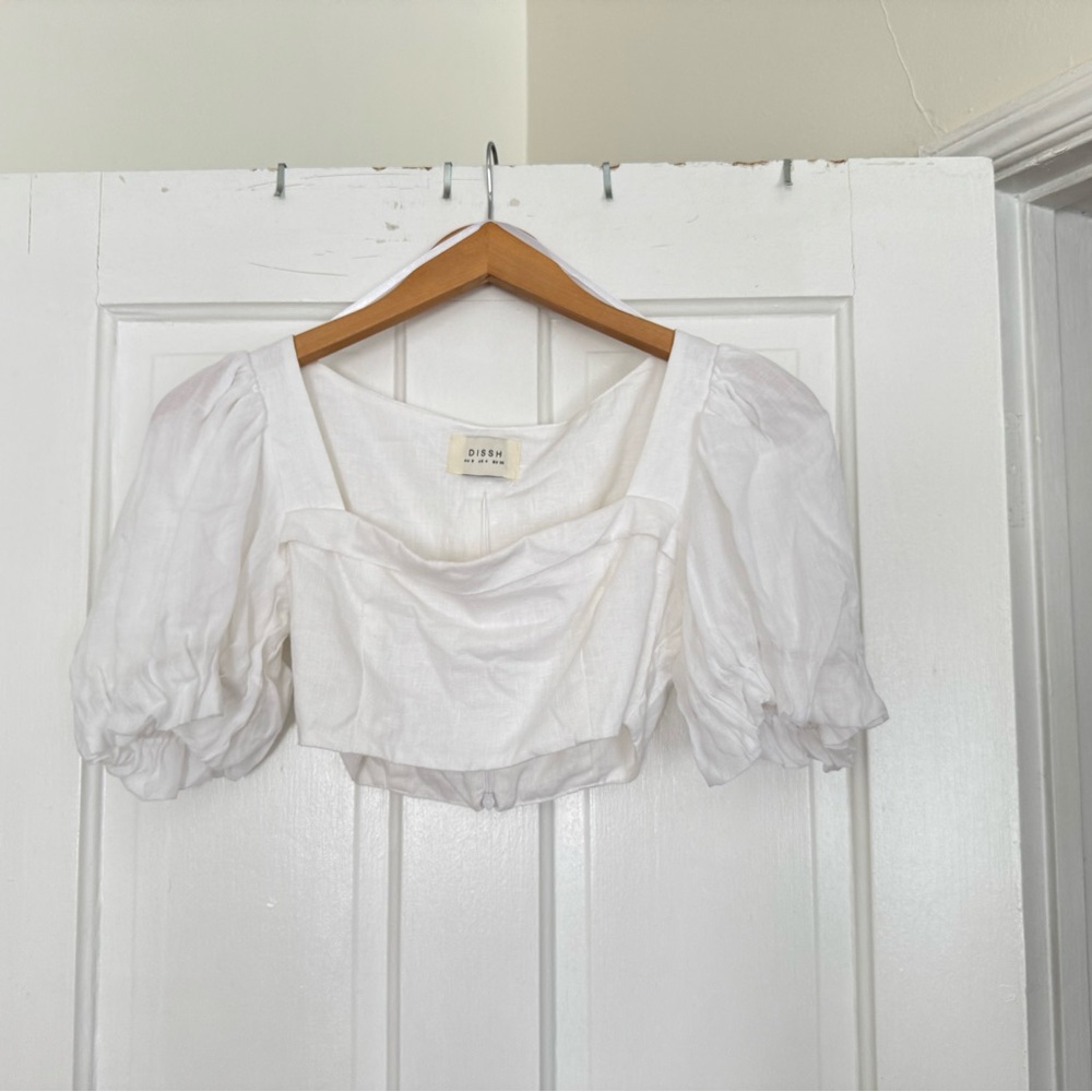 Dissh Puff Sleeve Crop Top